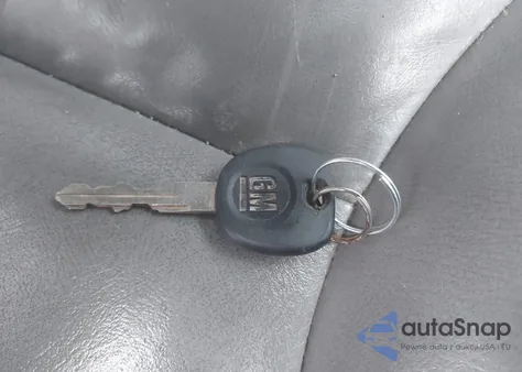 2006 Chevrolet Suburban 1500 Z71 from USA, damaged, VIN 1GNFK16Z26J168703